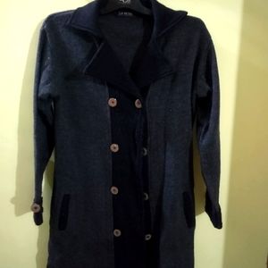 Long woolen sweater/coat
